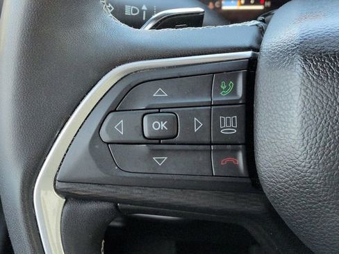 Certified 2023 Jeep Grand Cherokee L Laredo AWD/4WD image 32