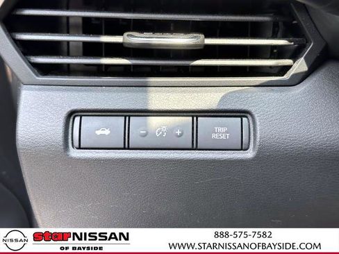 Certified 2021 Nissan Altima 2.5 SV image 19