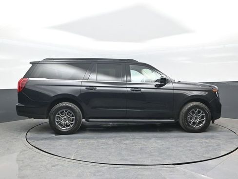 Certified 2025 Ford Expedition Max Active AWD/4WD image 3