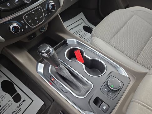 Used 2020 Chevrolet Traverse LT w/ Driver Confidence II Package image 26