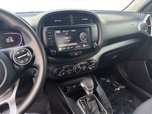 Used 2023 Kia Soul LX w/ Option Group 015 image 14