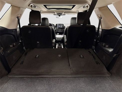 Used 2024 Nissan Pathfinder SL w/ SL Premium Package image 30