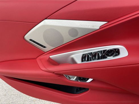 Used 2024 Chevrolet Corvette Stingray Premium Conv w/ Z51 Performance Package image 23