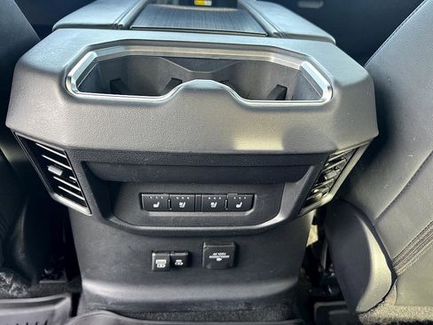 Used 2023 Toyota Tundra Platinum image 29