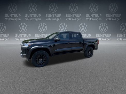 Used 2025 Chevrolet Colorado Trail Boss image 30