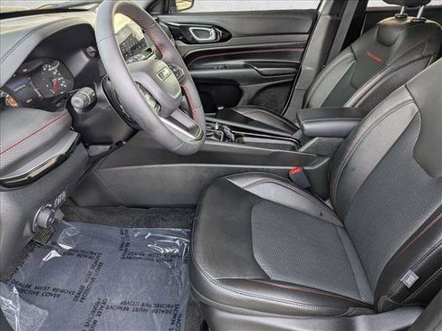 New 2025 Jeep Compass Trailhawk w/ Trailhawk Convenience Group image 4