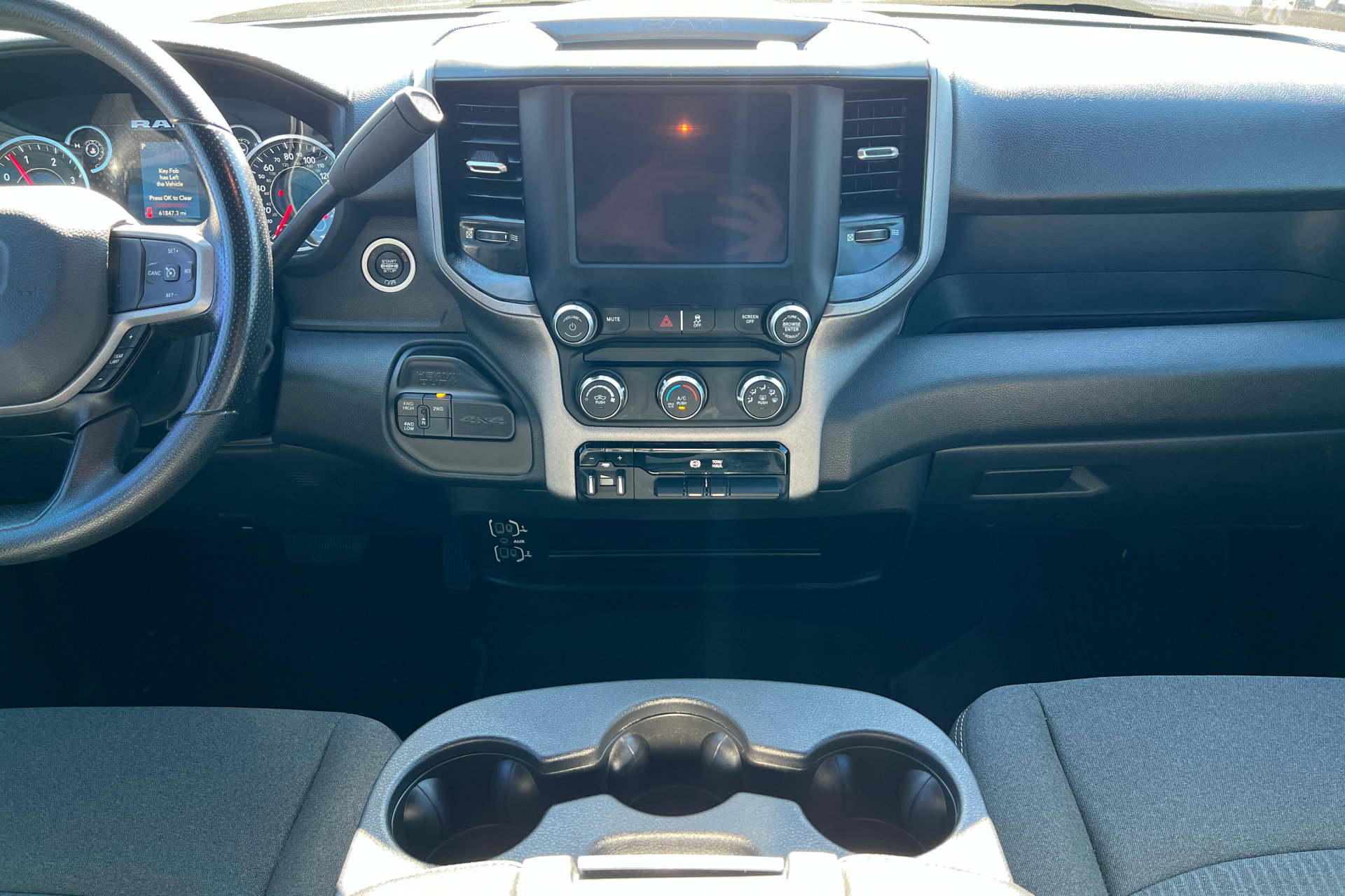 Used 2024 RAM 3500 Tradesman w/ Chrome Appearance Group AWD/4WD image 14