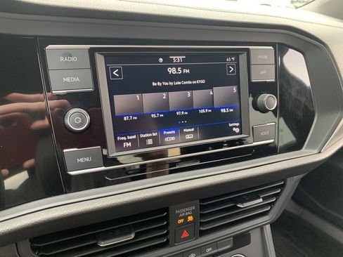 Used 2023 Volkswagen Jetta Sport FWD image 25