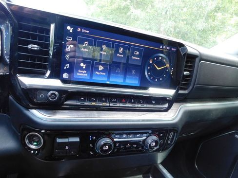 Used 2023 Chevrolet Silverado 1500 LTZ w/ LTZ Premium Package AWD/4WD image 5