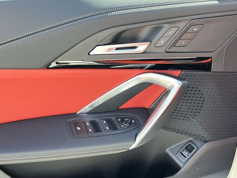 Used 2025 BMW X1 xDrive28i w/ Technology Package image 13