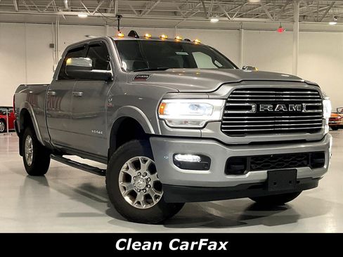 Used 2022 RAM 2500 Laramie AWD/4WD image 2