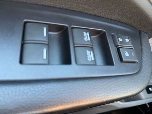 Used 2019 Honda Ridgeline RTL-E image 16