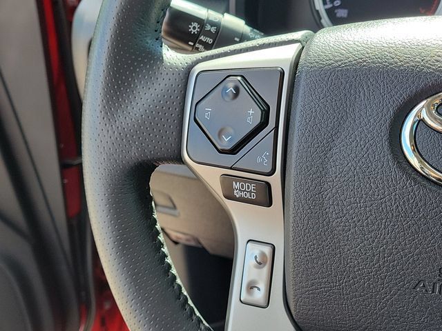 Used 2022 Toyota 4Runner Limited AWD/4WD image 31