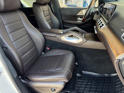 Certified 2022 Mercedes-Benz GLS 450 4MATIC image 19