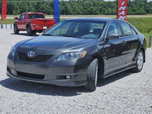 Used 2007 Toyota Camry SE FWD image 4