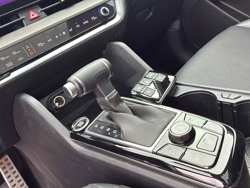 Certified 2025 Kia Sportage X-Pro Prestige AWD/4WD image 33