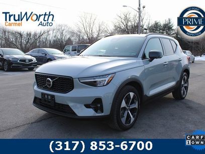Used 2025 Volvo XC40 B5 Plus