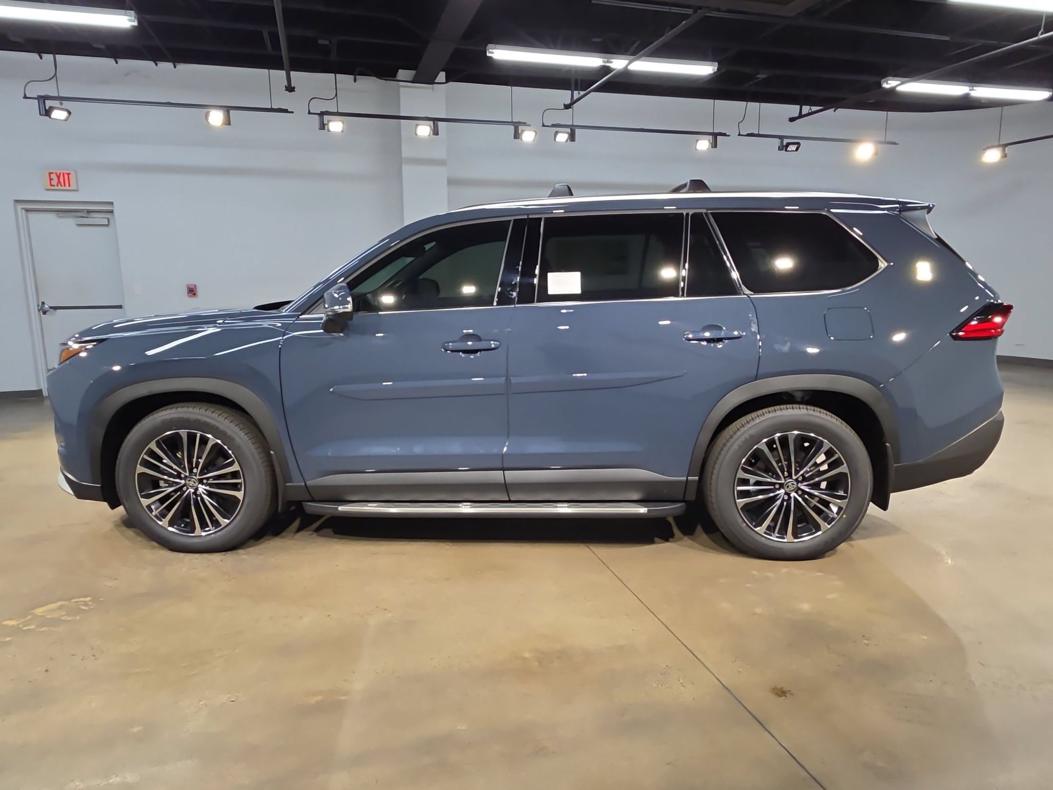 New 2026 Toyota Grand Highlander AWD Hybrid image 4