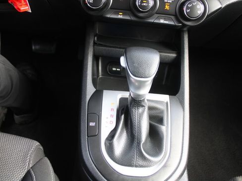 Used 2024 Kia Forte LXS FWD image 33