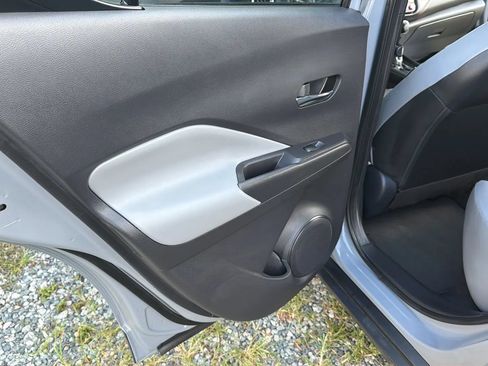 Used 2023 Nissan Kicks SR w/ SR Premium Package FWD image 28