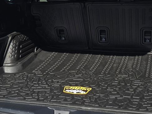 Used 2023 Subaru Outback Wilderness image 9