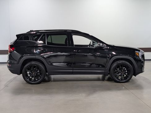 Used 2023 GMC Terrain SLT w/ Elevation Edition image 2