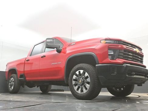 Used 2024 Chevrolet Silverado 2500 Custom w/ Custom Value Package AWD/4WD image 27