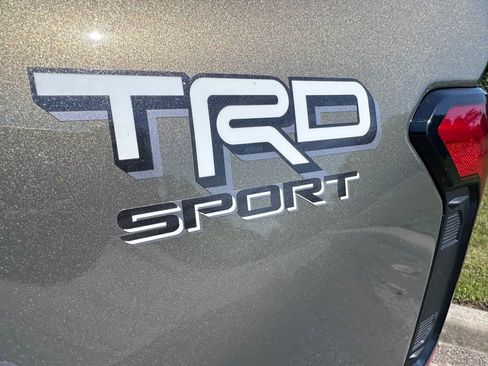 Used 2025 Toyota Tacoma TRD Sport AWD/4WD image 10