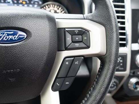 Used 2016 Ford F150 Lariat w/ Equipment Group 502A Luxury AWD/4WD image 9