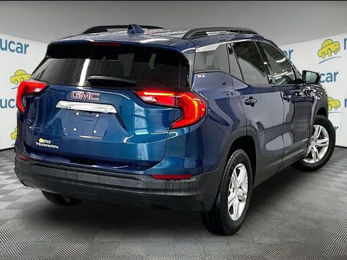 Used 2020 GMC Terrain SLE w/ Driver Convenience Package FWD image 6