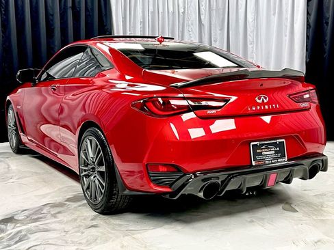Used 2017 INFINITI Q60 Red Sport 400 image 7