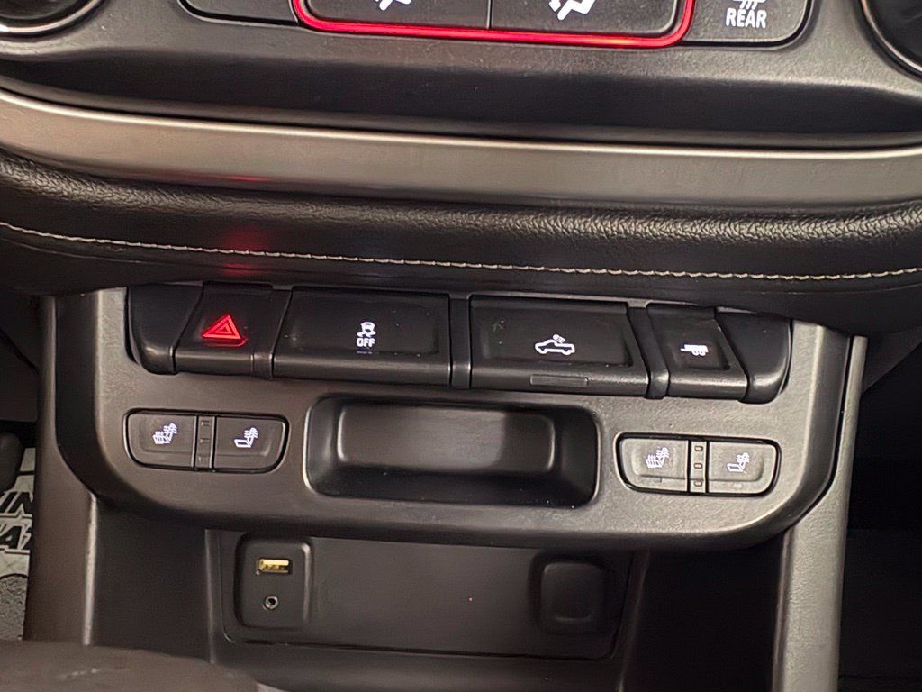 Used 2016 GMC Canyon SLT AWD/4WD image 25