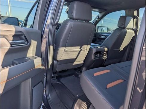 Used 2025 GMC Sierra 1500 AT4 w/ AT4 Premium Package image 13
