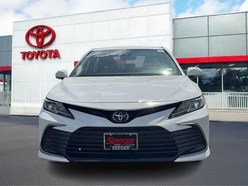 Used 2023 Toyota Camry LE w/ Convenience Package image 10