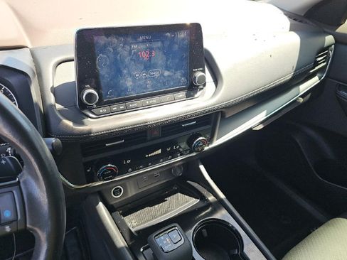 Used 2023 Nissan Rogue SV w/ SV Premium B Package FWD image 11