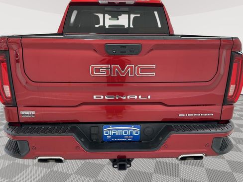 Used 2022 GMC Sierra 1500 Denali AWD/4WD image 4