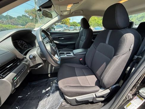 Used 2025 Nissan Sentra SV FWD image 27