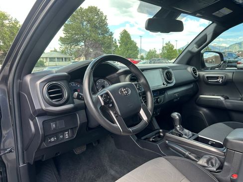 Certified 2023 Toyota Tacoma TRD Sport AWD/4WD image 11