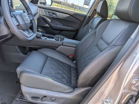 New 2026 Nissan Rogue Platinum w/ Platinum Premium Package image 14