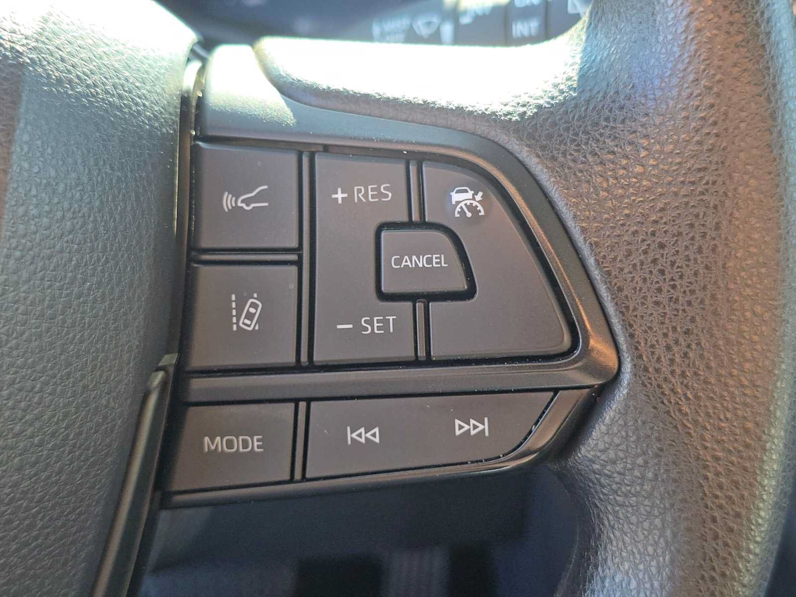 Certified 2022 Toyota Sienna LE FWD image 30