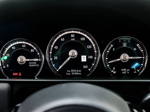 Used 2024 Rolls-Royce Cullinan image 19