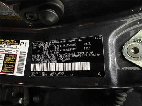 Used 2020 Toyota Highlander Limited image 21