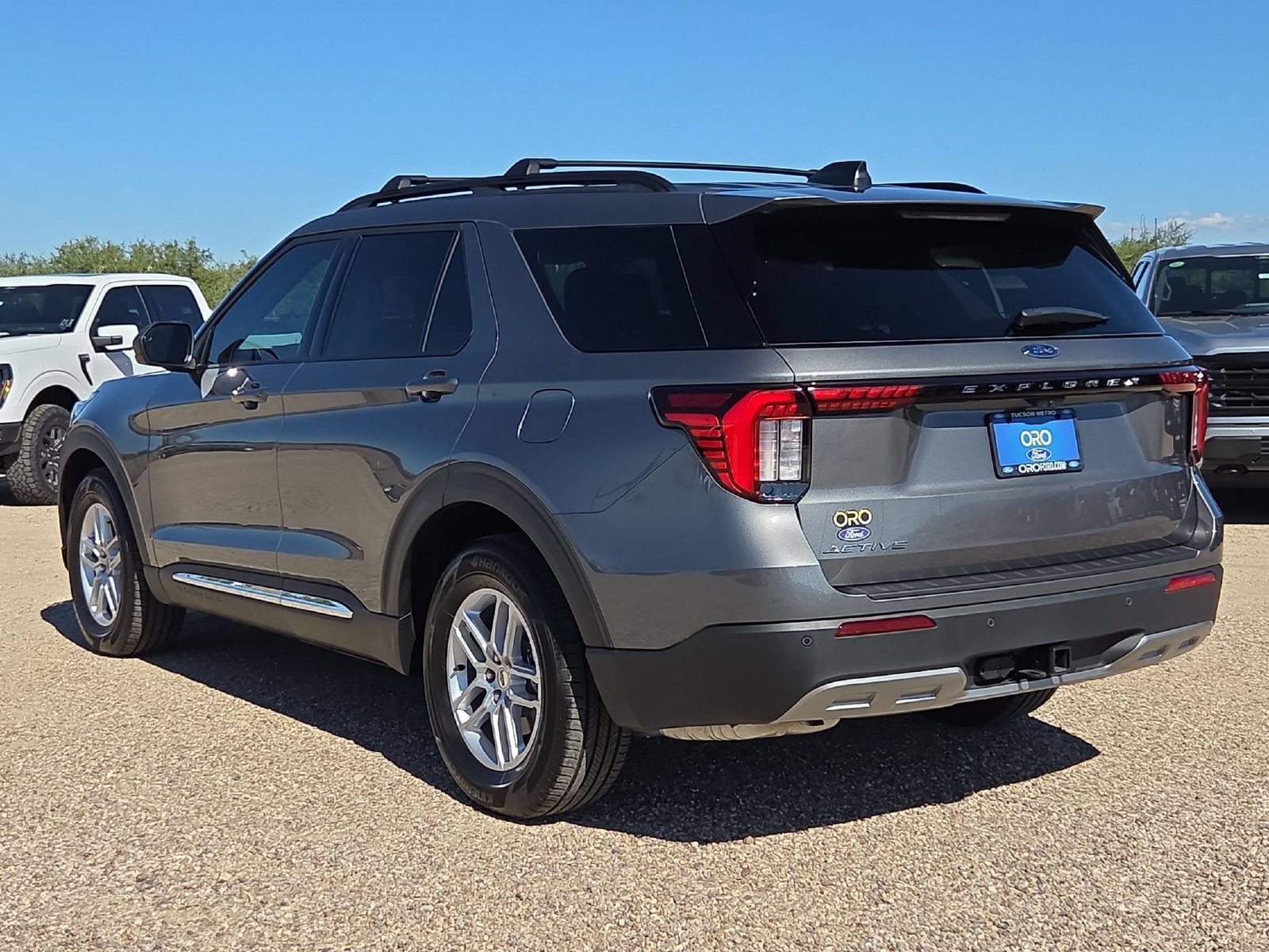 Used 2025 Ford Explorer Active w/ Active Comfort Package RWD image 8