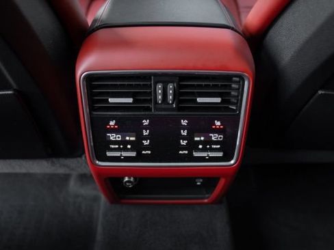 Used 2023 Porsche Cayenne Platinum Edition AWD/4WD image 47