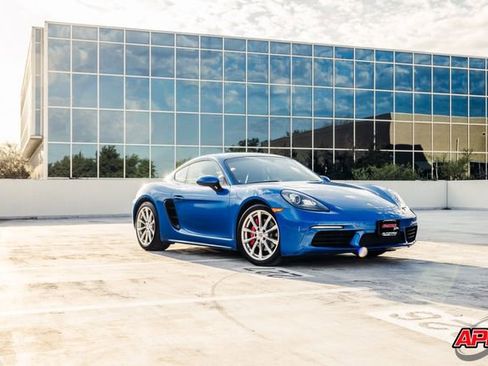 Used 2017 Porsche 718 Cayman S image 40