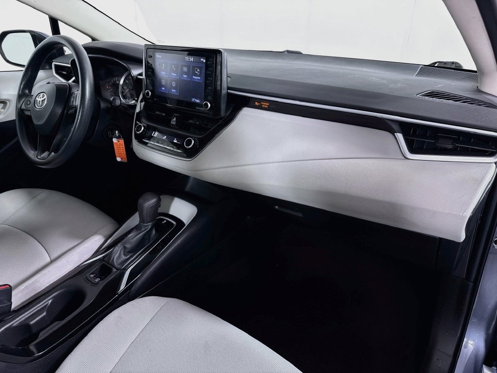 Used 2022 Toyota Corolla LE FWD image 33