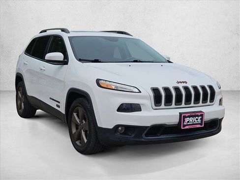 Used 2017 Jeep Cherokee 75th Anniversary FWD image 3