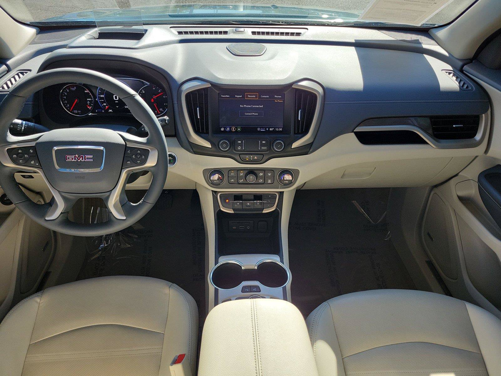 Used 2024 GMC Terrain Denali w/ Denali Premium Package AWD/4WD image 9