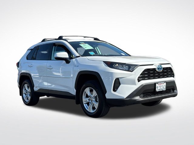 Certified 2021 Toyota RAV4 LE AWD/4WD image 4
