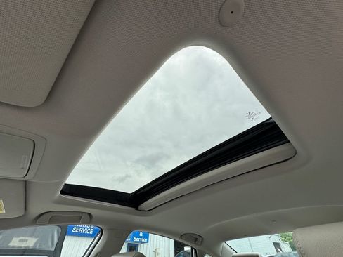 Used 2019 Honda Accord Touring image 28